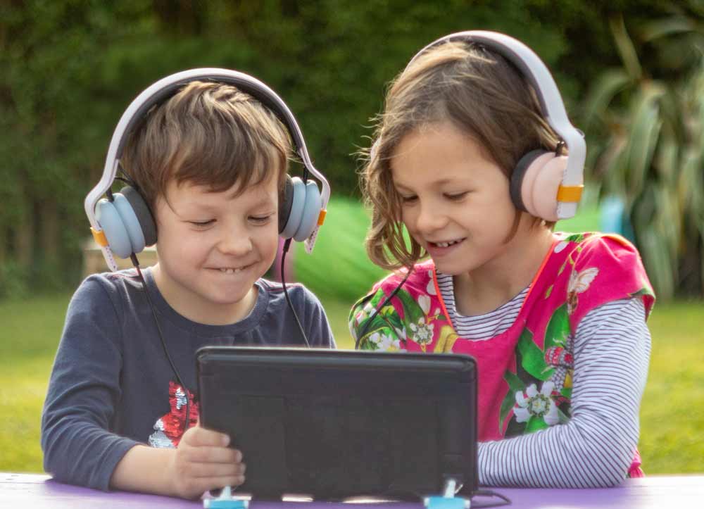 The Complete 2026 Kids Headphones Buying Guide: Everything Parents Need to Know Before Purchasing
