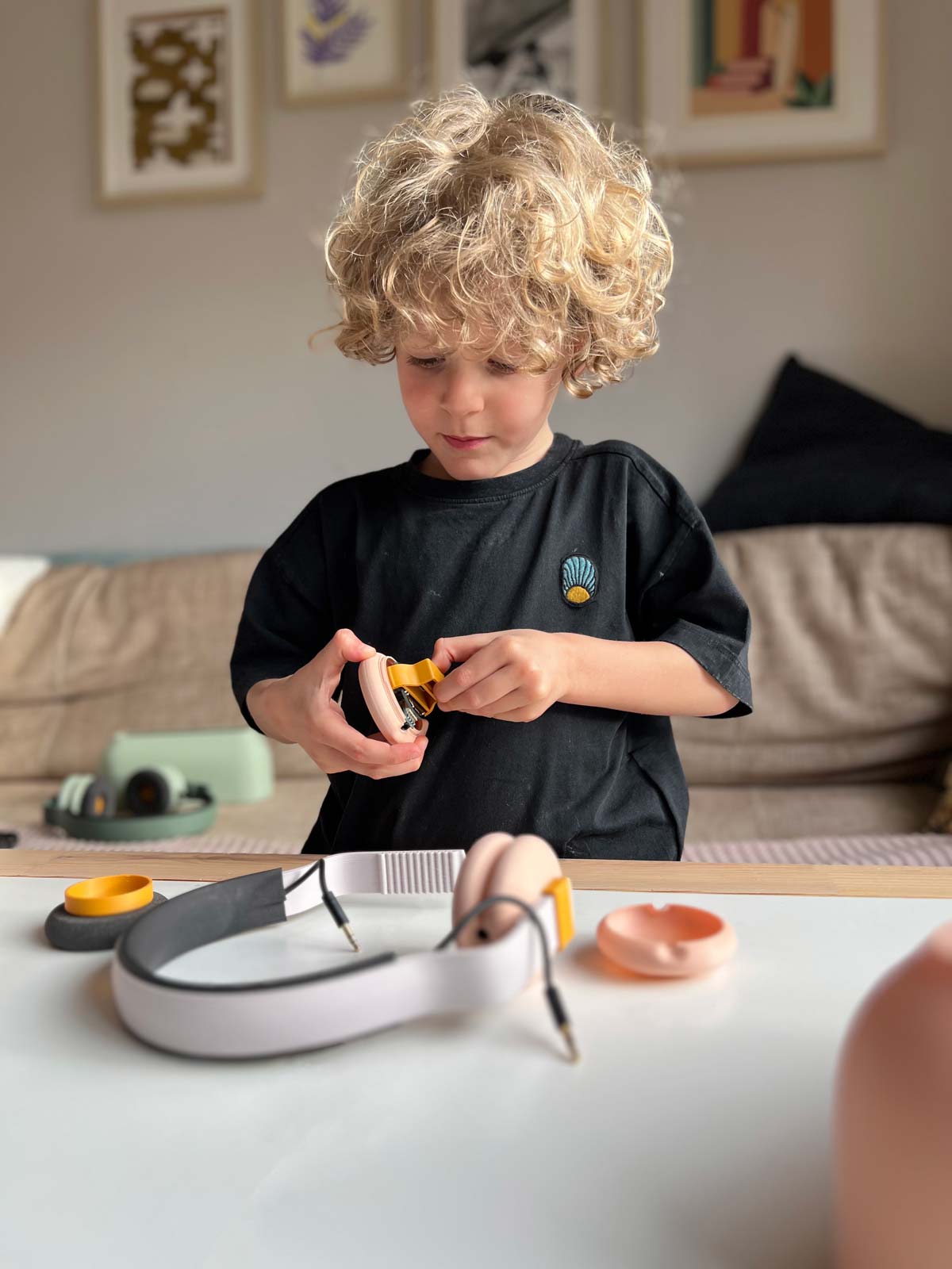 Building Your Own Kibu Headphones: A DIY Journey Towards Creativity and Sustainability
